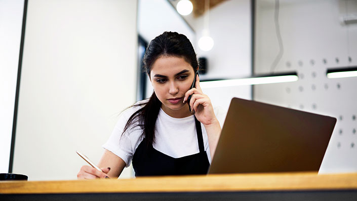 Handling Customer Food Complaints